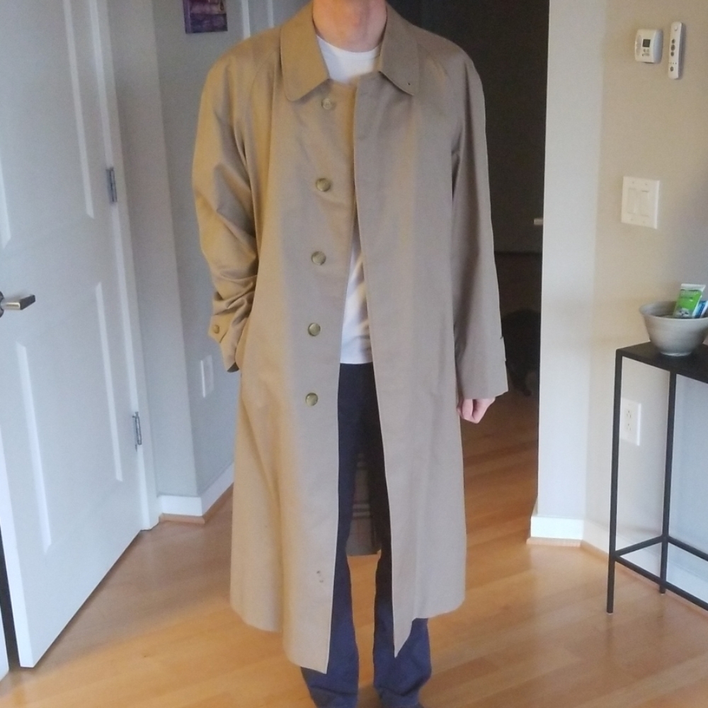 Burberry Men's Size 40 trench coat - Honey (Tan)
